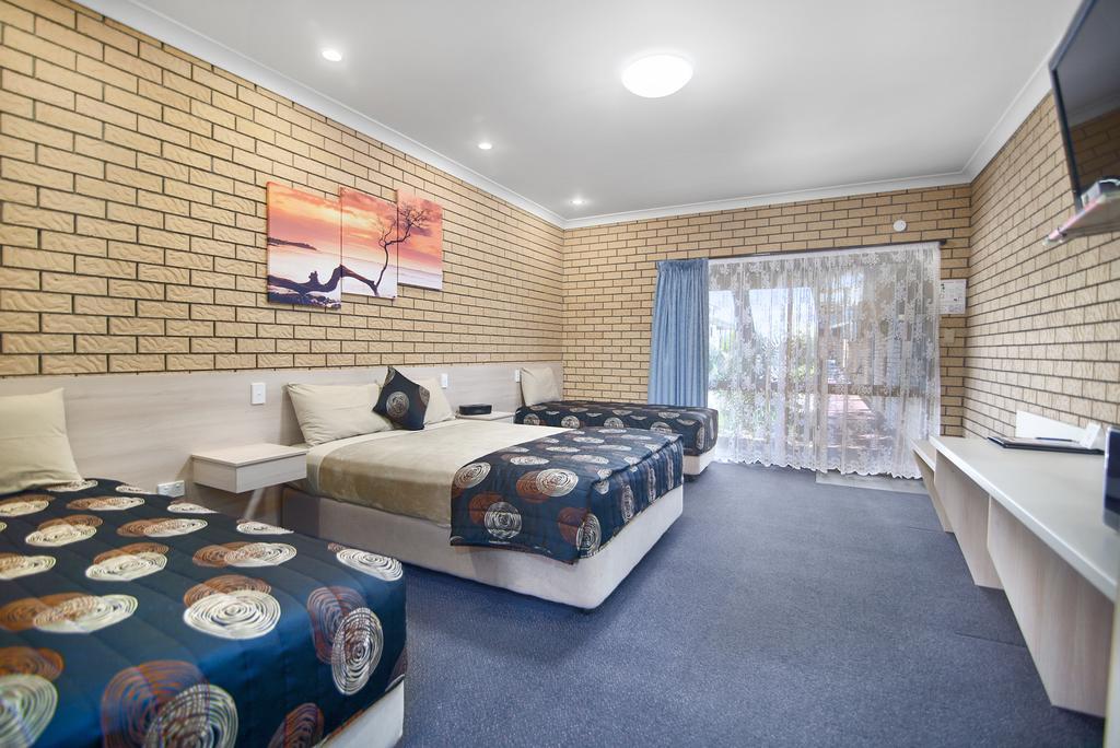 Warwick Settlers Inn Εξωτερικό φωτογραφία