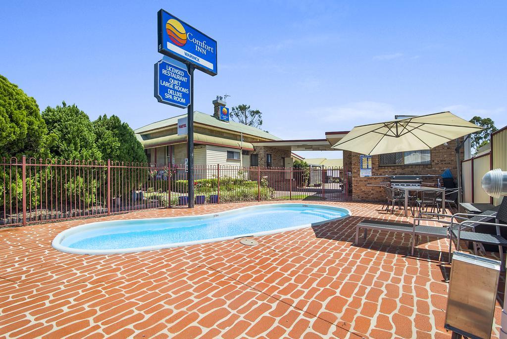 Warwick Settlers Inn Εξωτερικό φωτογραφία