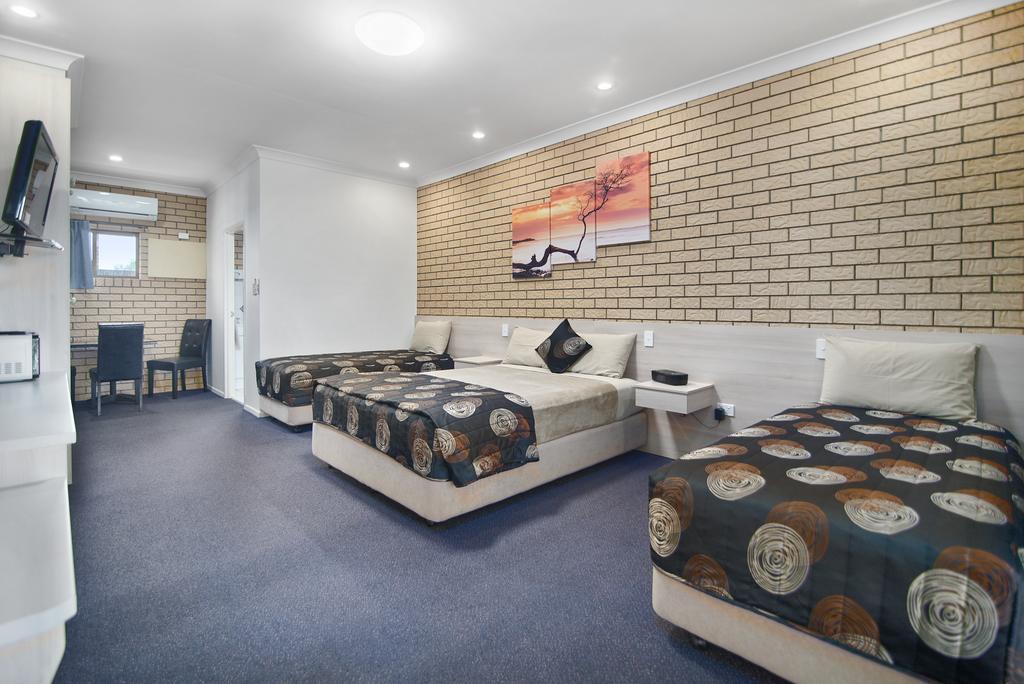 Warwick Settlers Inn Εξωτερικό φωτογραφία